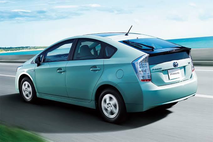 Toyota Prius 2010 hybrid battery reconditioning service Pakistan